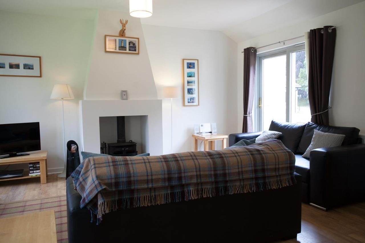 Loch Ness Abbey Cottages Fort Augustus Exterior photo